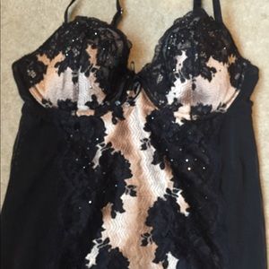 Victoria’s Secret lingerie 34c